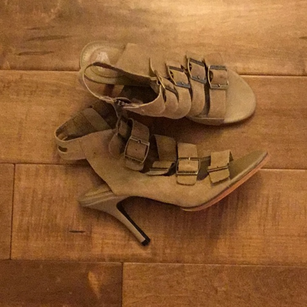 Women’s Shoes